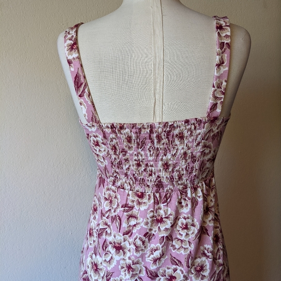 Pink Floral Dress - Picture 5 of 9